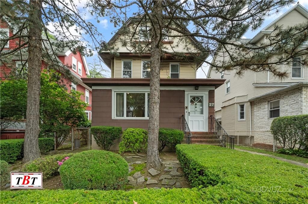 Photo of 27 Wellington Court, Brooklyn, NY 11230 (MLS # 494235)