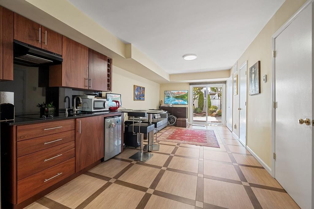 Photo of 47 Seagate Court, Staten Island, NY 10305 (MLS # 501434)