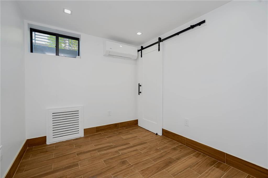 728 Avenue P, Brooklyn, New York image 22