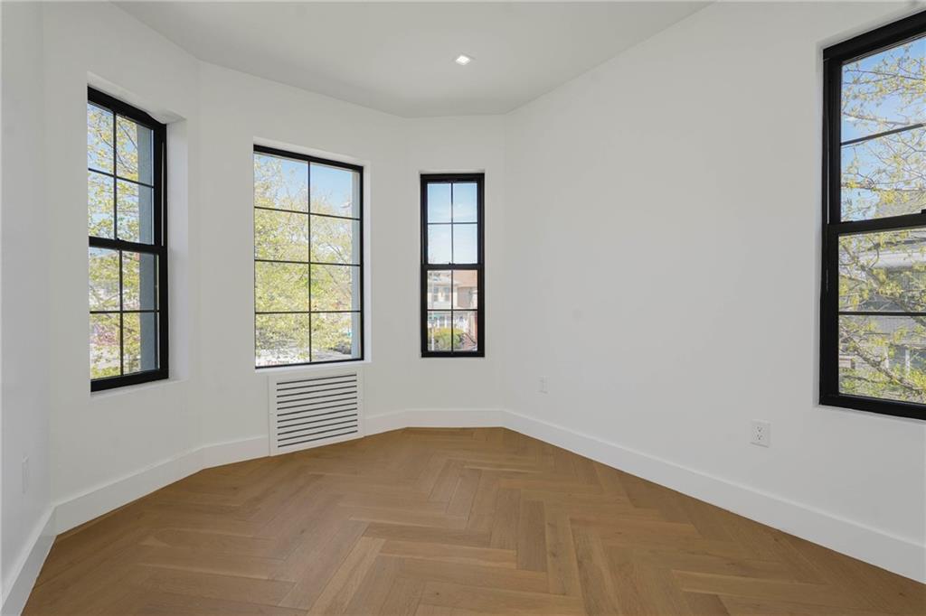 728 Avenue P, Brooklyn, New York image 16