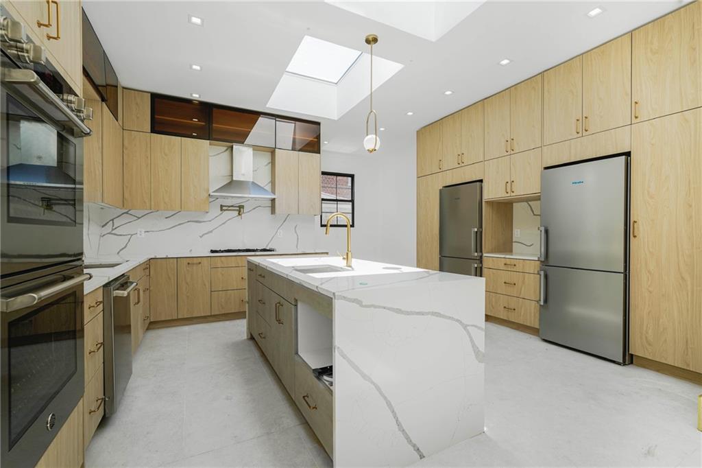 728 Avenue P, Brooklyn, New York image 4