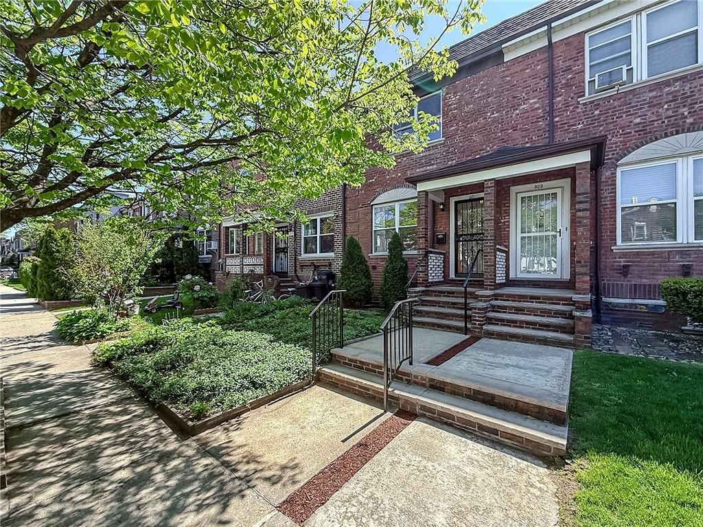 Photo of 321 Bay 13th Street, Brooklyn, NY 11214 (MLS # 501184)