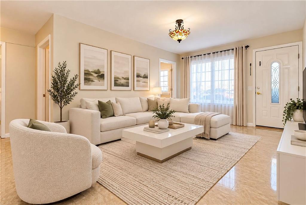 Photo of 204 Richmond Hill Road #13, Staten Island, NY 10314 (MLS # 505428)