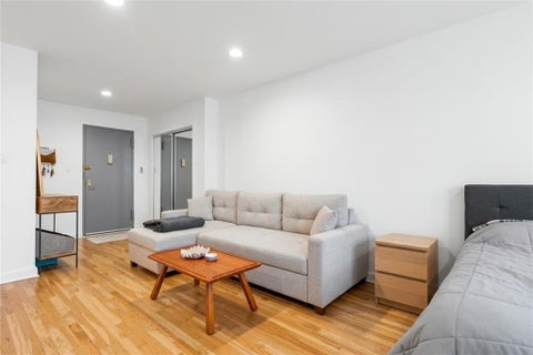 Condo For Sale - 140 7th Avenue #4S<br/> New York, NY 10011