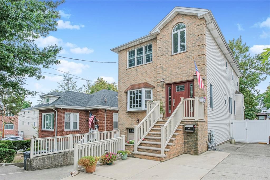 Photo of 122 Guyon Avenue, New York, NY 10306 (MLS # 496315)