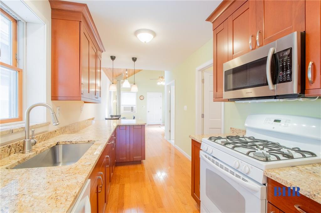 120 Norfolk Street, Brooklyn, New York image 8