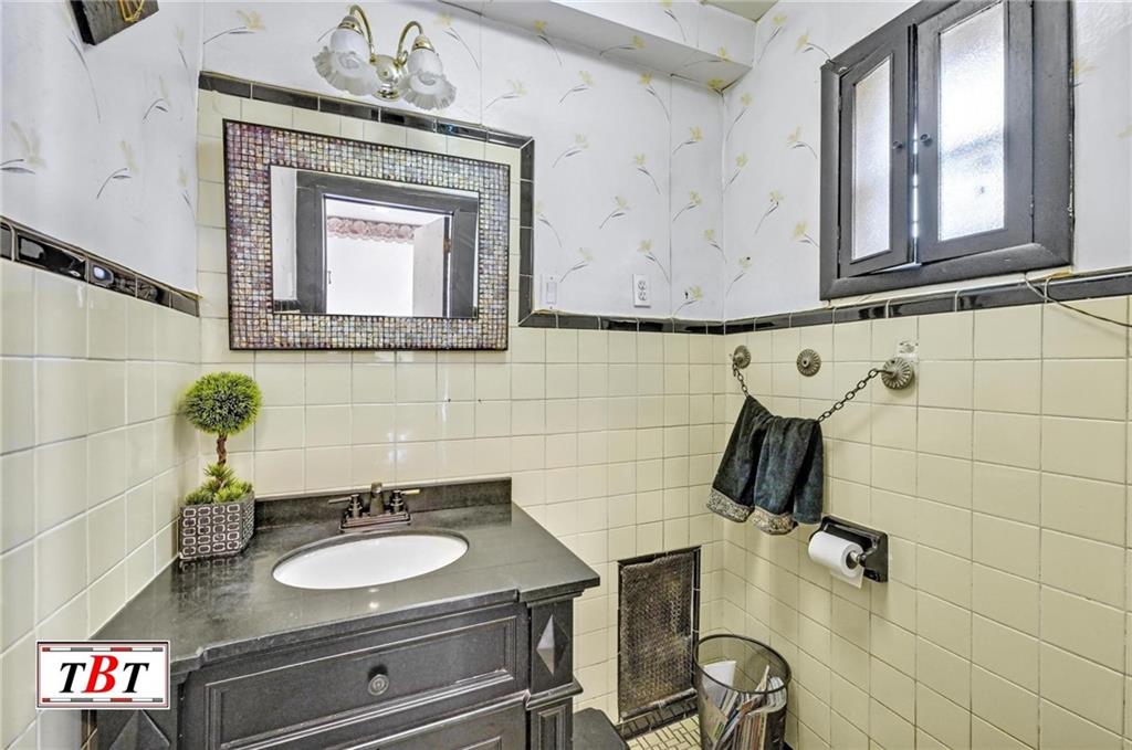2048 17th Street, Brooklyn, New York image 17