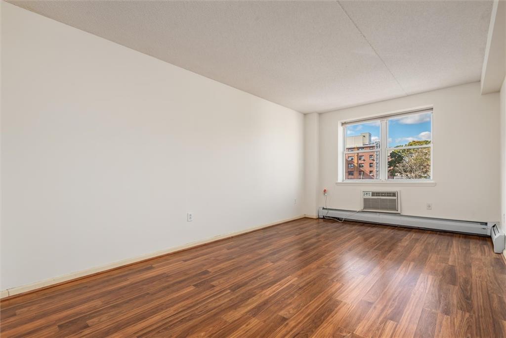 221 Beach 80th Street #4F, Rockaway Beach, New York image 7