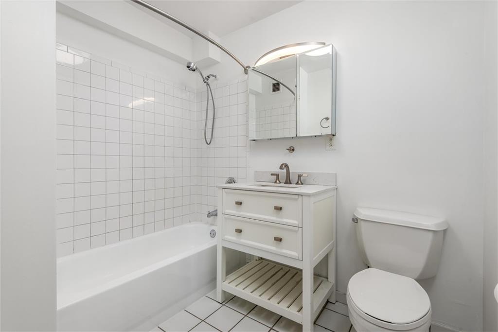 221 Beach 80th Street #4F, Rockaway Beach, New York image 10