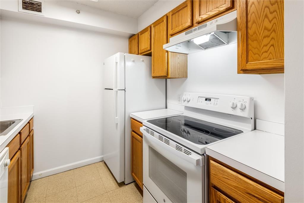 221 Beach 80th Street #4F, Rockaway Beach, New York image 1