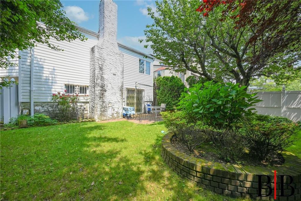 203 Whitman Drive, Brooklyn, New York image 24
