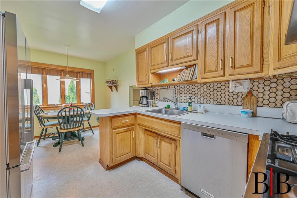 203 Whitman Drive, Brooklyn, New York image 10