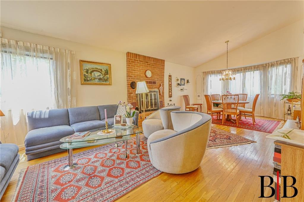 203 Whitman Drive, Brooklyn, New York image 7