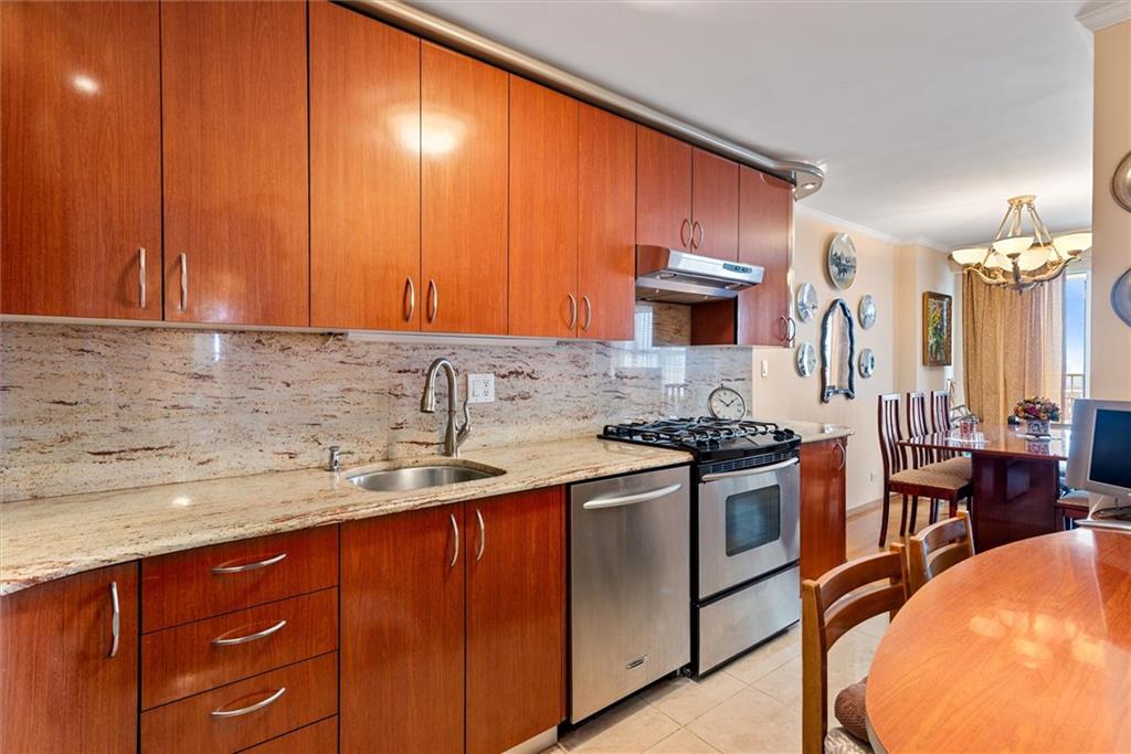 601 Surf Avenue #22K, Brooklyn, New York image 3