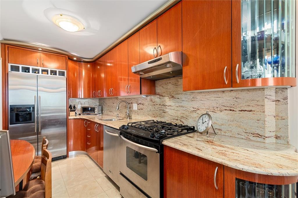601 Surf Avenue #22K, Brooklyn, New York image 2