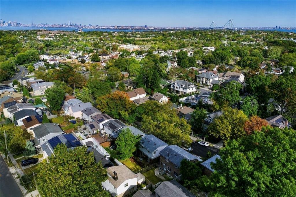 Photo of 78 Duncan Street, Staten Island, NY 10304 (MLS # 505527)