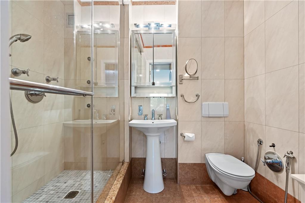 150 Oceana Drive #4B, Brooklyn, New York image 18