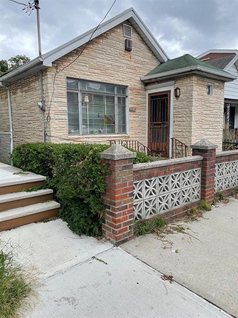 Homes For Sale - 2217 13th Street<br/> Brooklyn, NY 11229