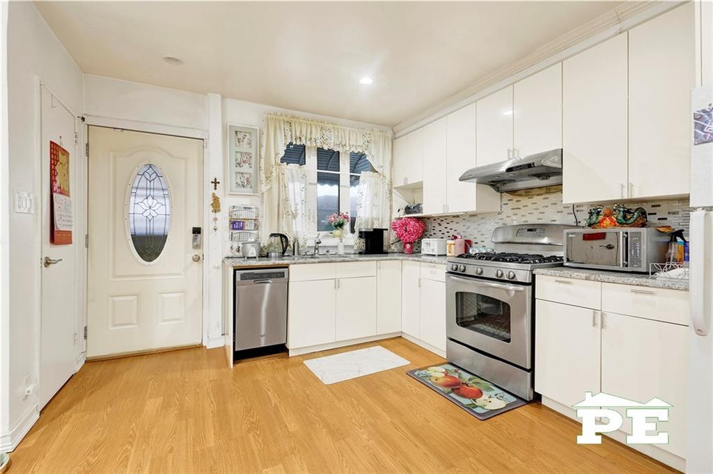 1554 58th Street, Brooklyn, New York image 5