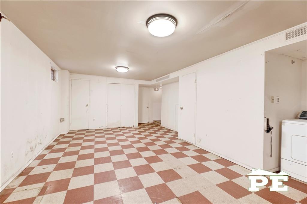 63-24 137th Street, Flushing, New York image 19