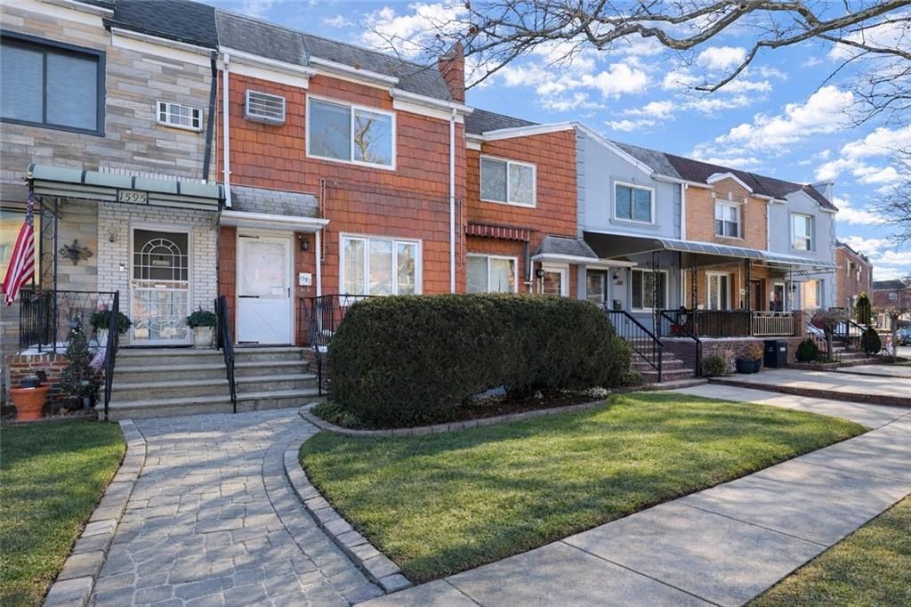Photo of 1593 Independence Avenue, Brooklyn, NY 11228 (MLS # 498832)