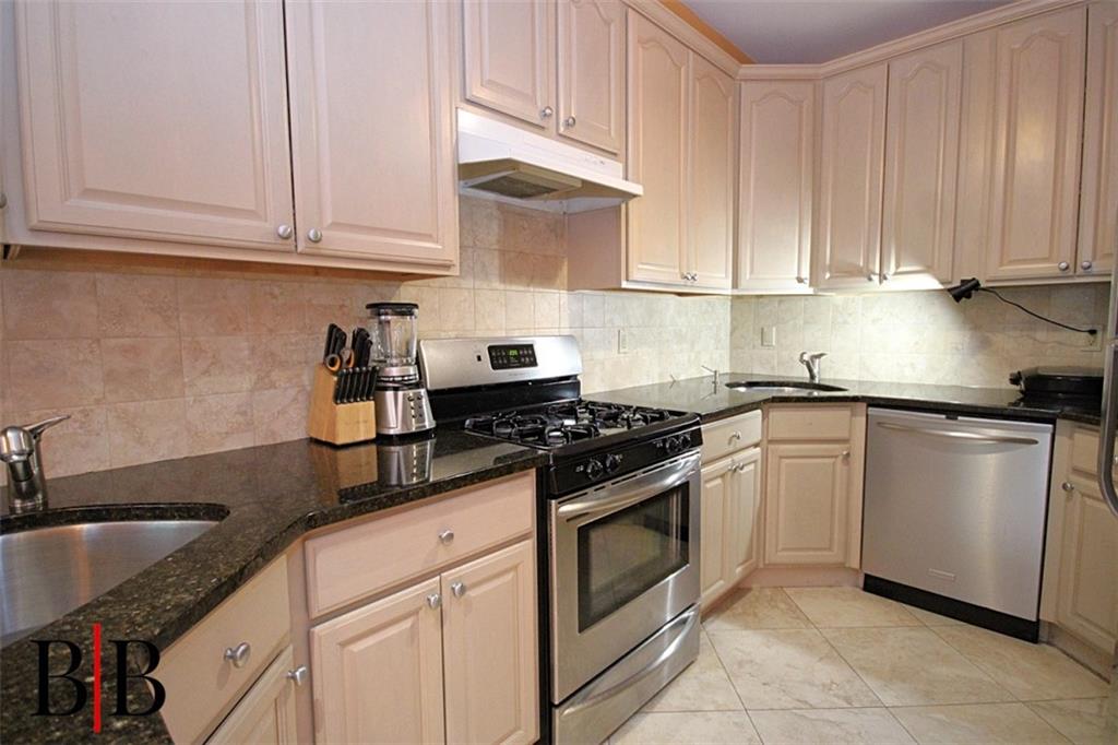 1674 22nd Street #3B, Brooklyn, New York image 8