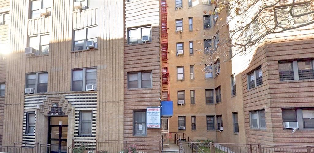 Photo of 3130 Brighton 6th Street #2D, Brooklyn, NY 11235 (MLS # 497141)