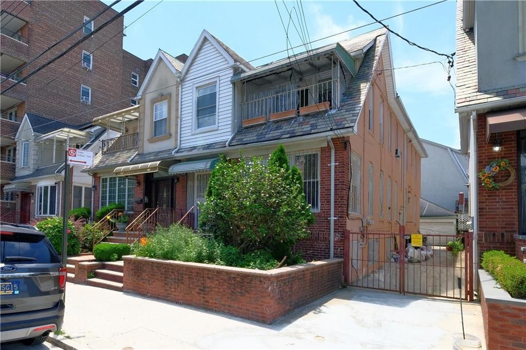 Photo of 80 Marine Avenue, Brooklyn, NY 11209 (MLS # 502742)