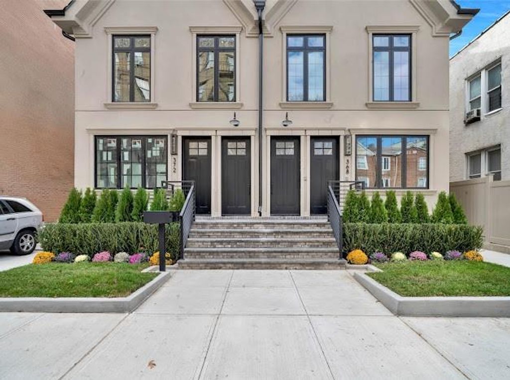 Photo of 372 92nd Street #2B, Brooklyn, NY 11209 (MLS # 498004)