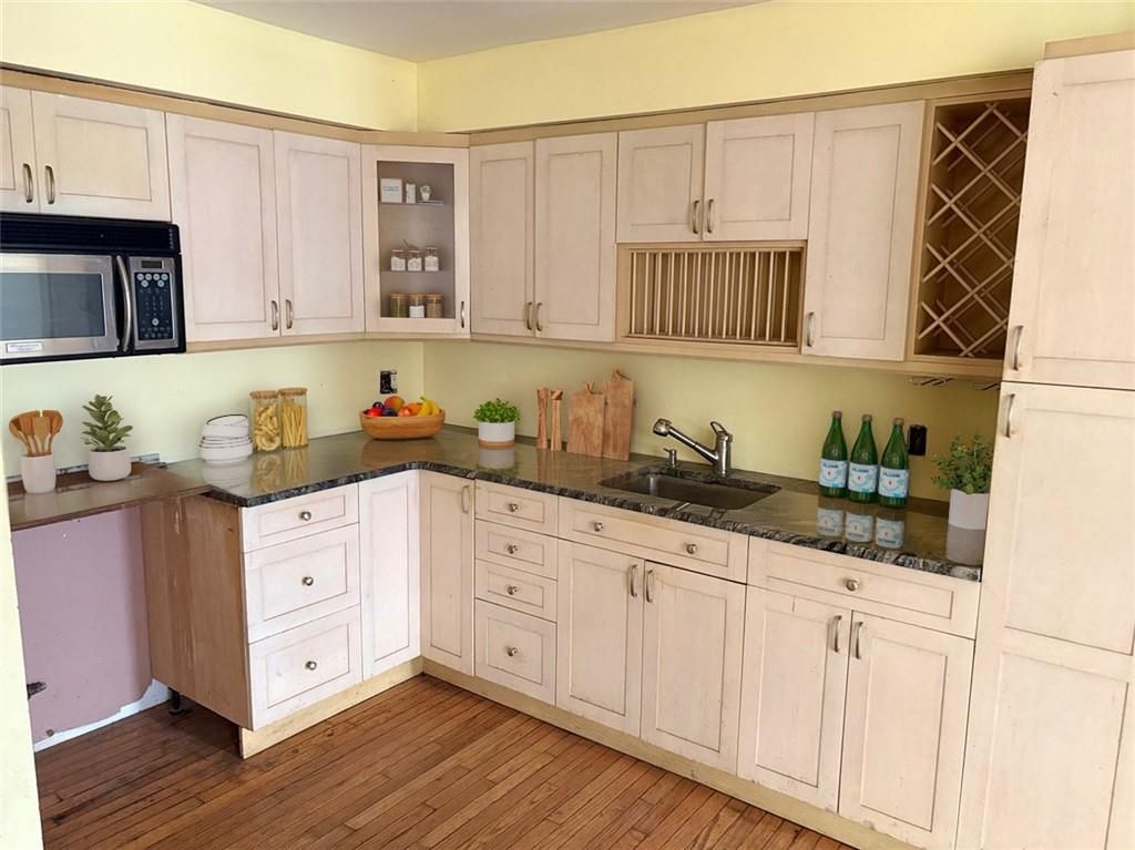 Photo of 3018 Neptune Avenue, Brooklyn, NY 11224 (MLS # 497970)