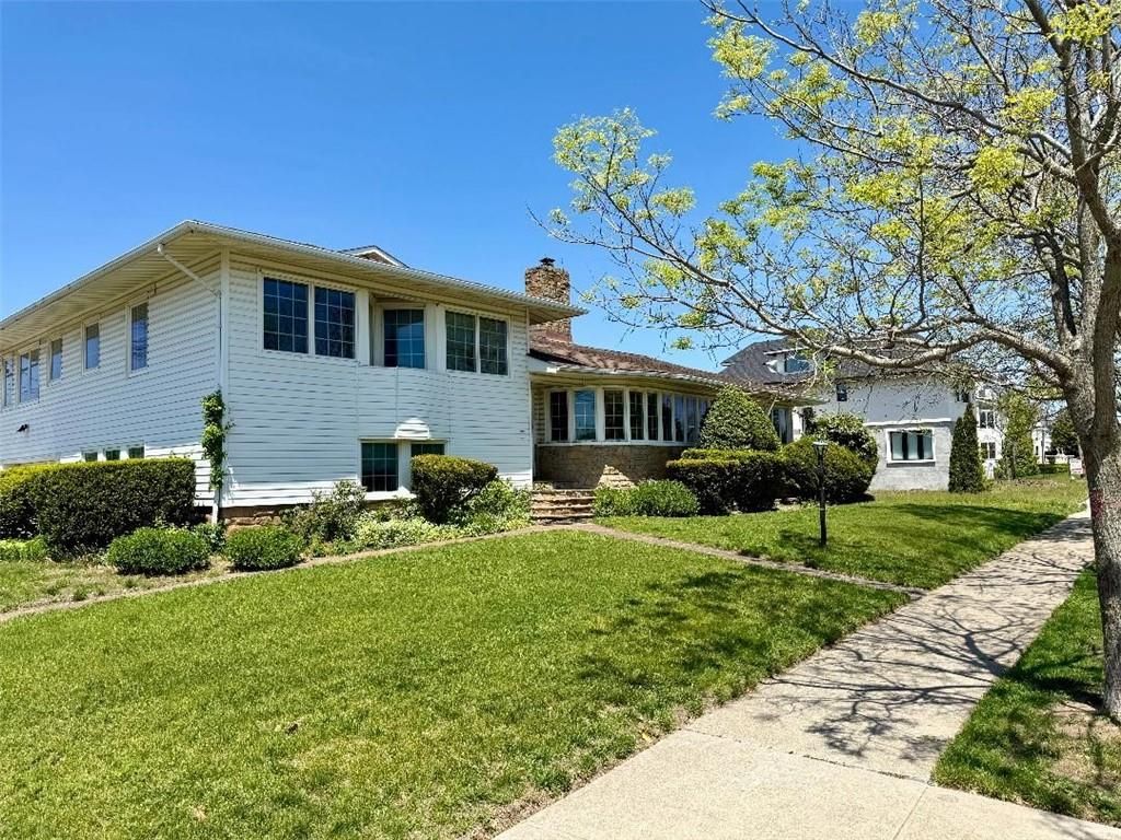 Photo of 147-16 Rockaway Beach Boulevard, Queens, NY 11694 (MLS # 495542)