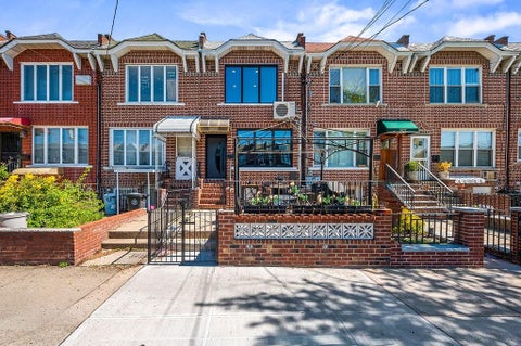 Homes For Sale - 1075 Bay Ridge Parkway<br/> Brooklyn, NY 11228