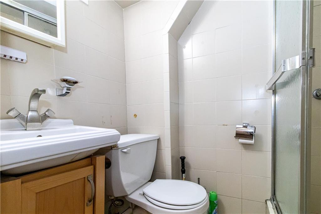2 Roosevelt Court, Brooklyn, New York image 19