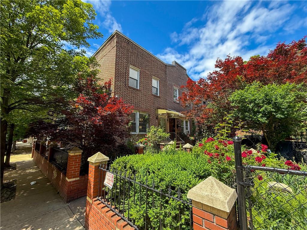 2 Roosevelt Court, Brooklyn, New York image 3