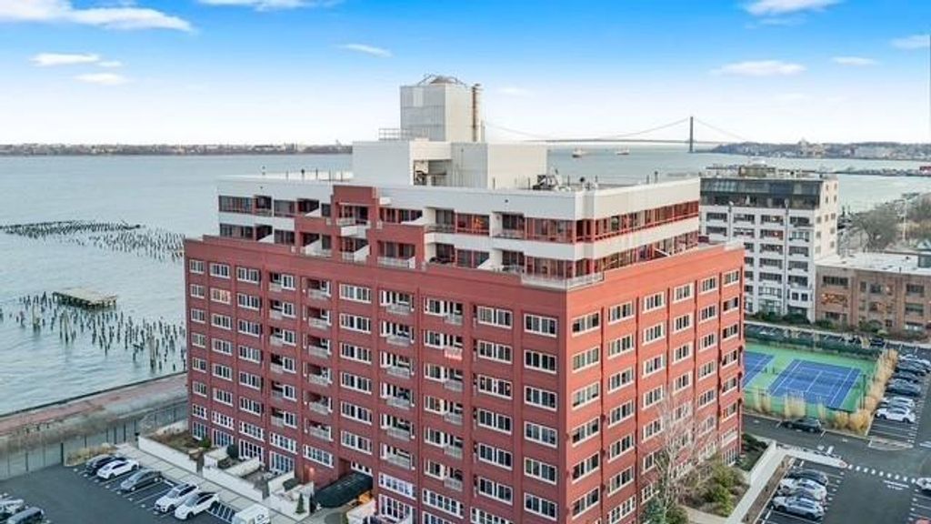 Photo of 80 Bay Street Landing LNDG #4A, Staten Island, NY 10301 (MLS # 501112)