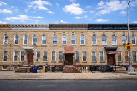 Multifamily For Sale - 6031 67th Avenue<br/> Ridgewood, NY 11385