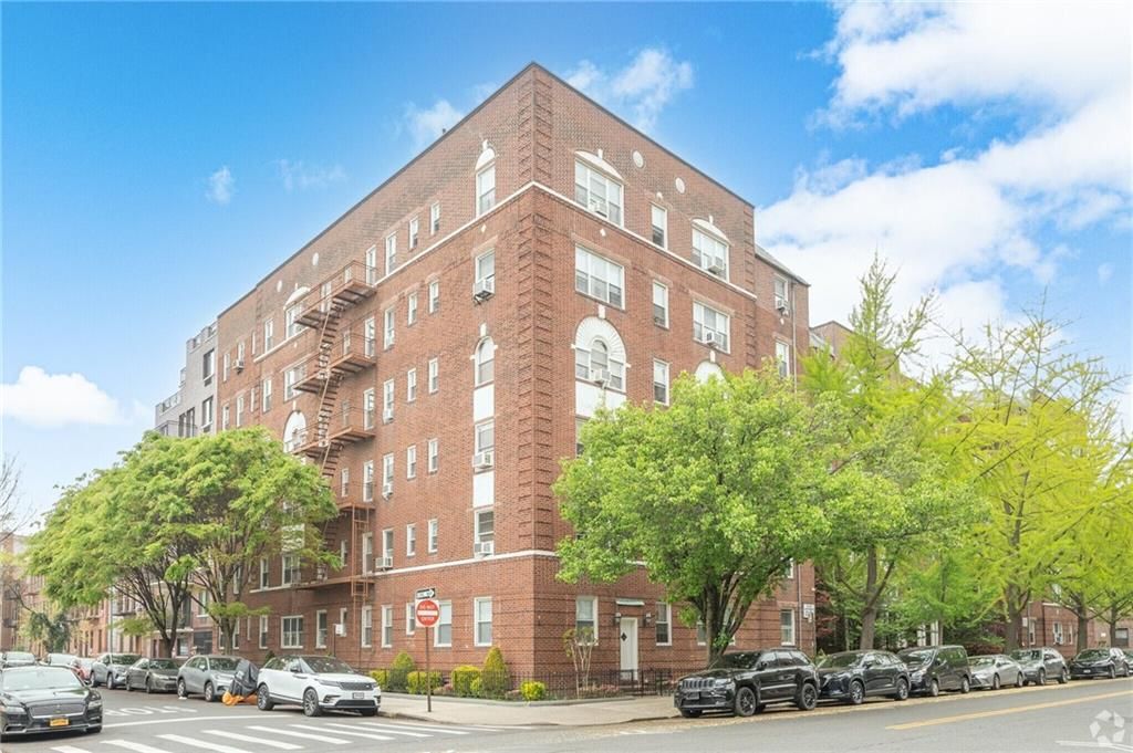 Photo of 901 Avenue H #4J, Brooklyn, NY 11230 (MLS # 496982)