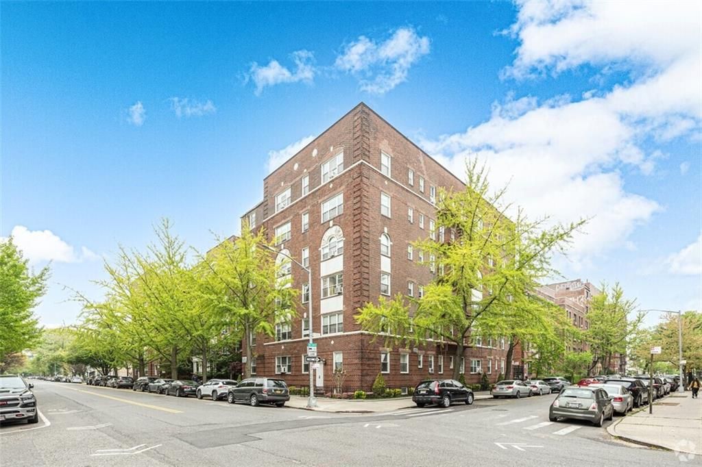 Photo of 901 Avenue H #4J, Brooklyn, NY 11230 (MLS # 496982)