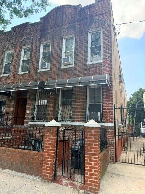 Photo of 700 Pennsylvania Avenue, Brooklyn, NY 11207 (MLS # 503685)