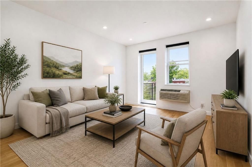Photo of 44 Euclid Avenue #3B, Brooklyn, NY 11208 (MLS # 500732)