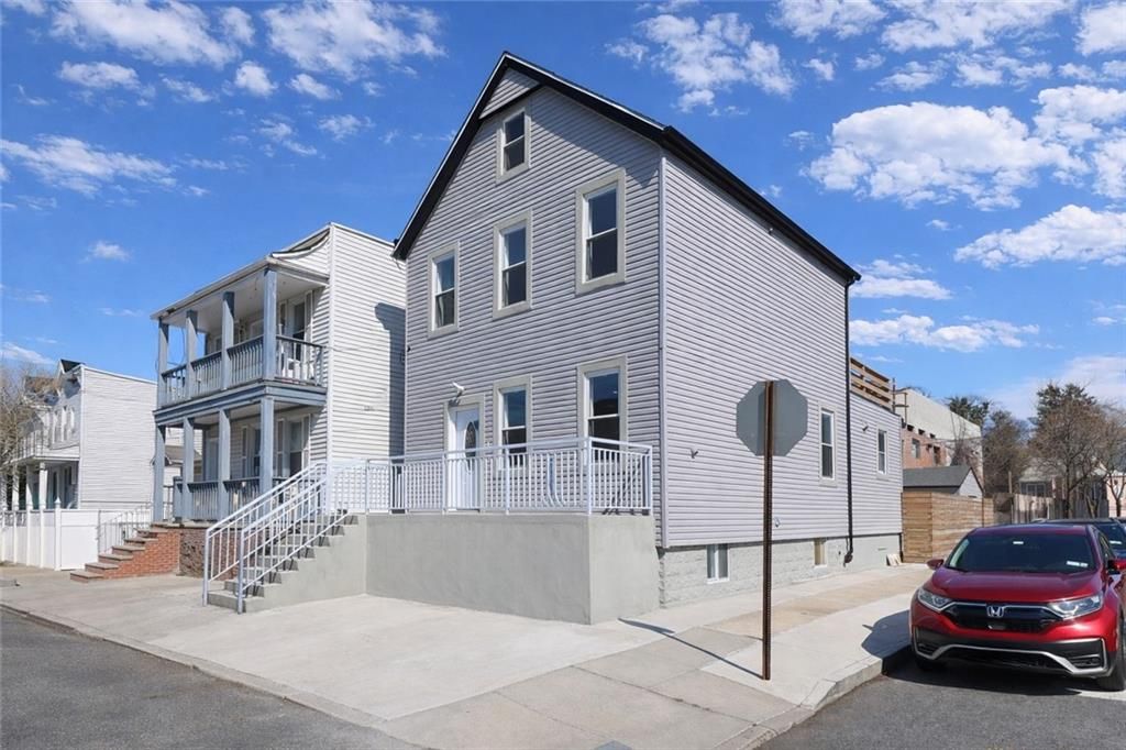 Photo of 73 Irving Place, Staten Island, NY 10304 (MLS # 497917)