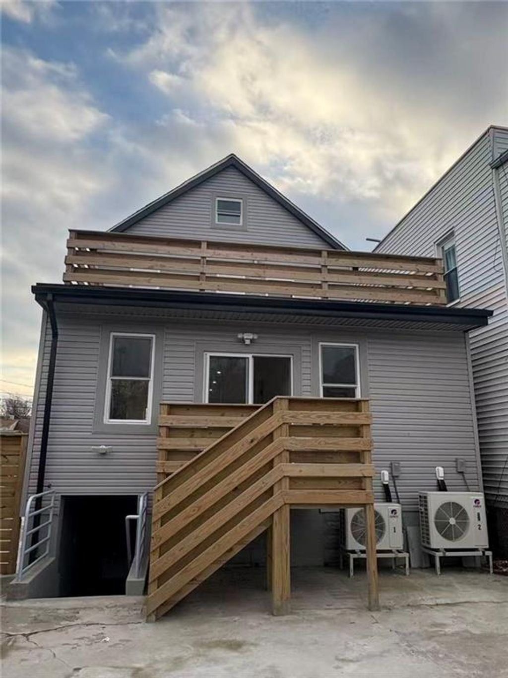 Photo of 73 Irving Place, Staten Island, NY 10304 (MLS # 497917)