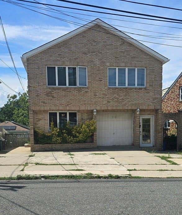Photo of 70 Roosevelt Avenue, Staten Island, NY 10314 (MLS # 503513)