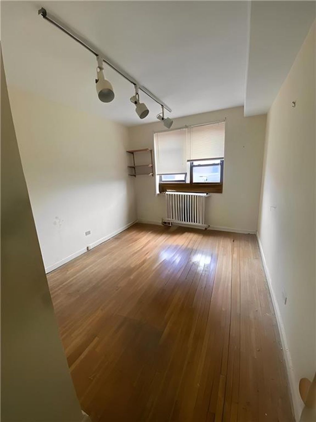 Photo of 2209 Knapp Street #5G, Brooklyn, NY 11229 (MLS # 500318)