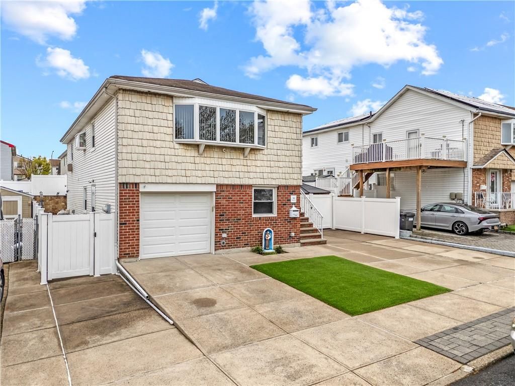 Photo of 64 Tynan Street, Staten Island, NY 10312 (MLS # 500873)