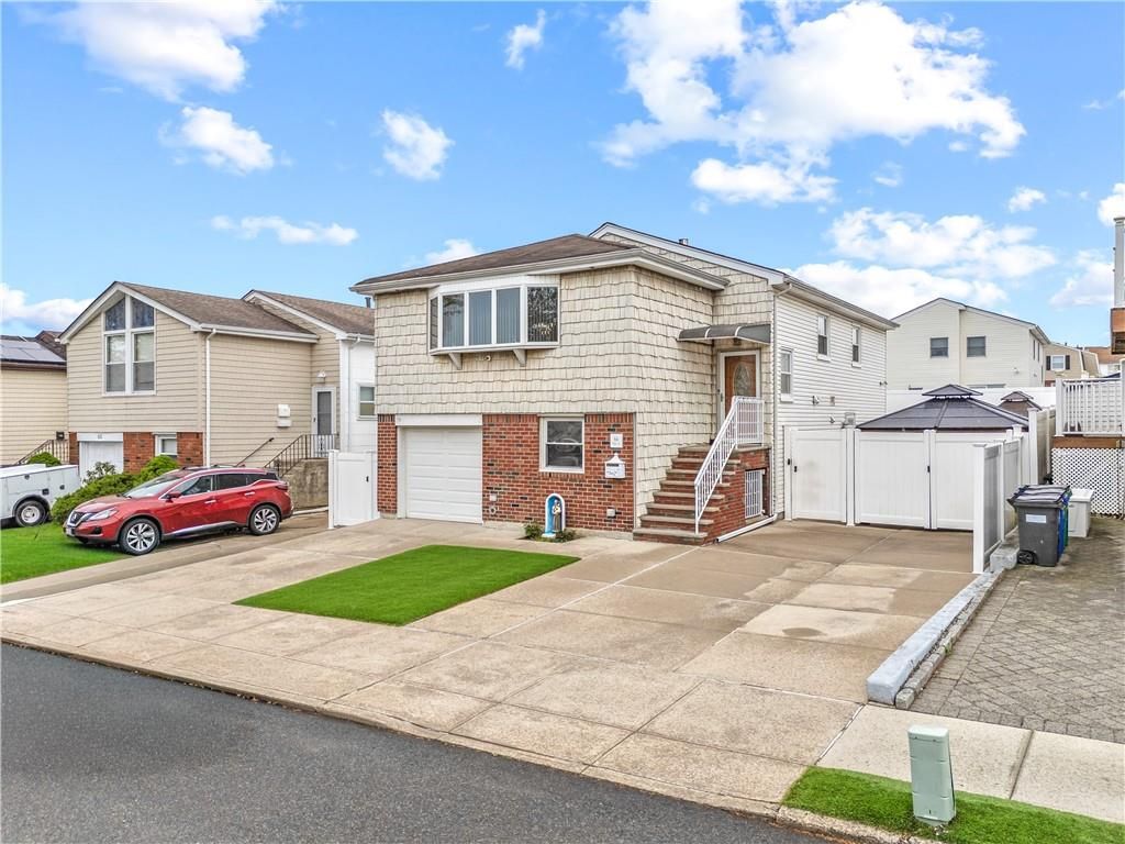 Photo of 64 Tynan Street, Staten Island, NY 10312 (MLS # 500873)