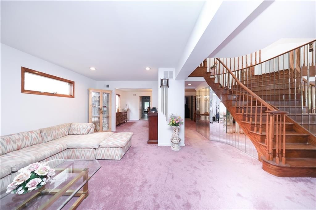 Photo of 57 Speedwell Avenue, Staten Island, NY 10314 (MLS # 495015)