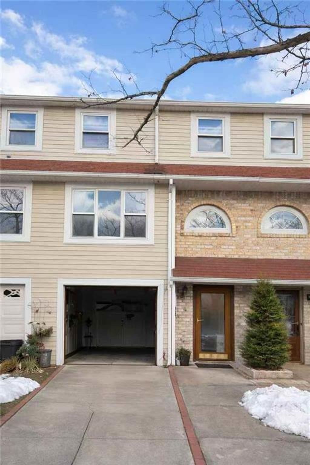 Photo of 49 Caswell Lane, Staten Island, NY 10314 (MLS # 499285)