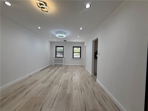 Homes For Sale - 83-75 118th Street #1E<br/> Queens County, Kew Gardens, NY 11415