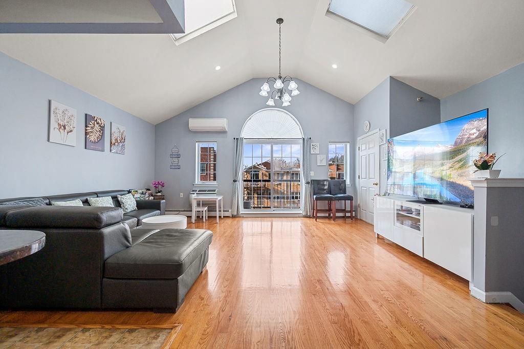 Photo of 39 Bay 38th Street #3D, Brooklyn, NY 11214 (MLS # 498609)